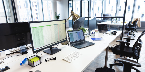 Proyectos de ICT Oficinas / Locales Comerciales en Penedès i Garraf · Wi-Fi y redes privadas