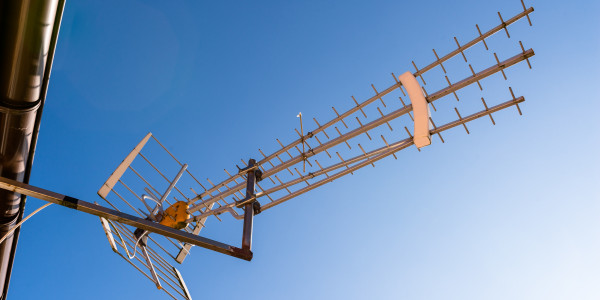 Certificado / Certificación de ICT Telecomunicaciones en Penedès i Garraf · Radiocomunicaciones y Televisión