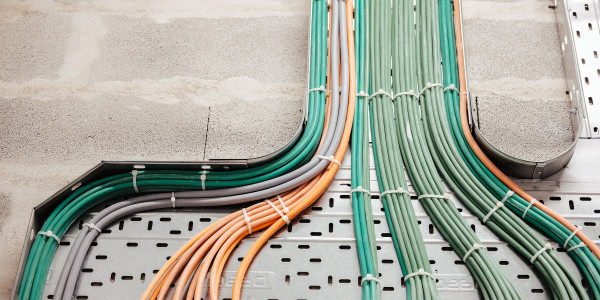 Infraestructura Común Telecomunicaciones Torrelles de Foix · Instalación de infraestructura común de Telecomunicación Redes de datos y voz