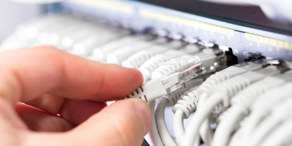 Infraestructura Común Telecomunicaciones Torrelles de Foix · Diseño e implementación de redes cableadas e inalámbricas