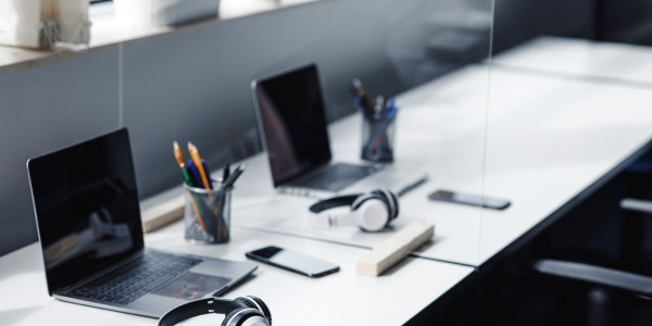Proyectos de ICT Oficinas / Locales Comerciales  Igualada · Seguridad y Gestión de Redes