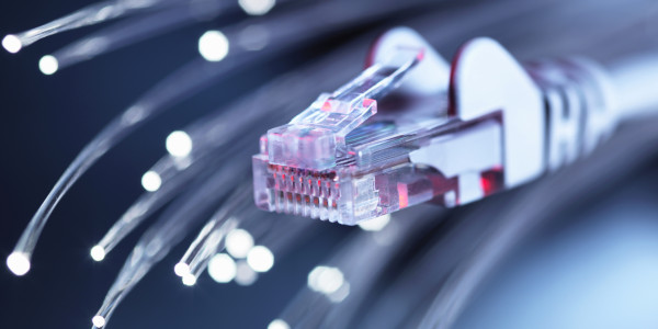 Redacción / Implantación / Legalización de Proyectos ICT  Piera · Legalización y Provisión de internet banda ancha y fibra óptica